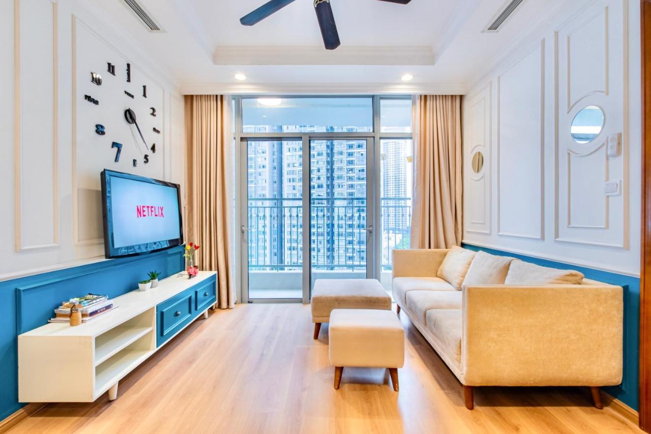 Moxy Hcmc Aparts - Vinhomes Central Park, Ice Rink Bandar Ho Chi Minh Luaran gambar