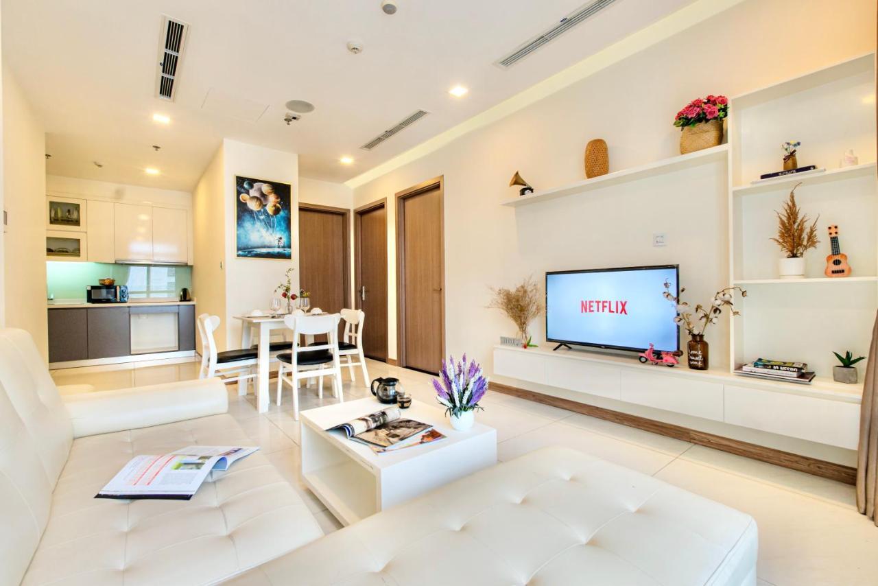 Moxy Hcmc Aparts - Vinhomes Central Park, Ice Rink Bandar Ho Chi Minh Luaran gambar