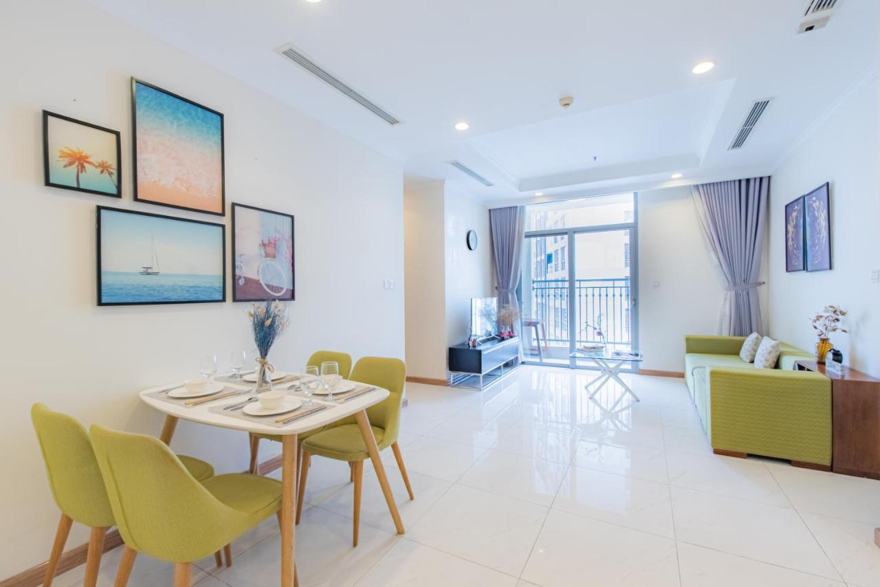 Moxy Hcmc Aparts - Vinhomes Central Park, Ice Rink Bandar Ho Chi Minh Luaran gambar