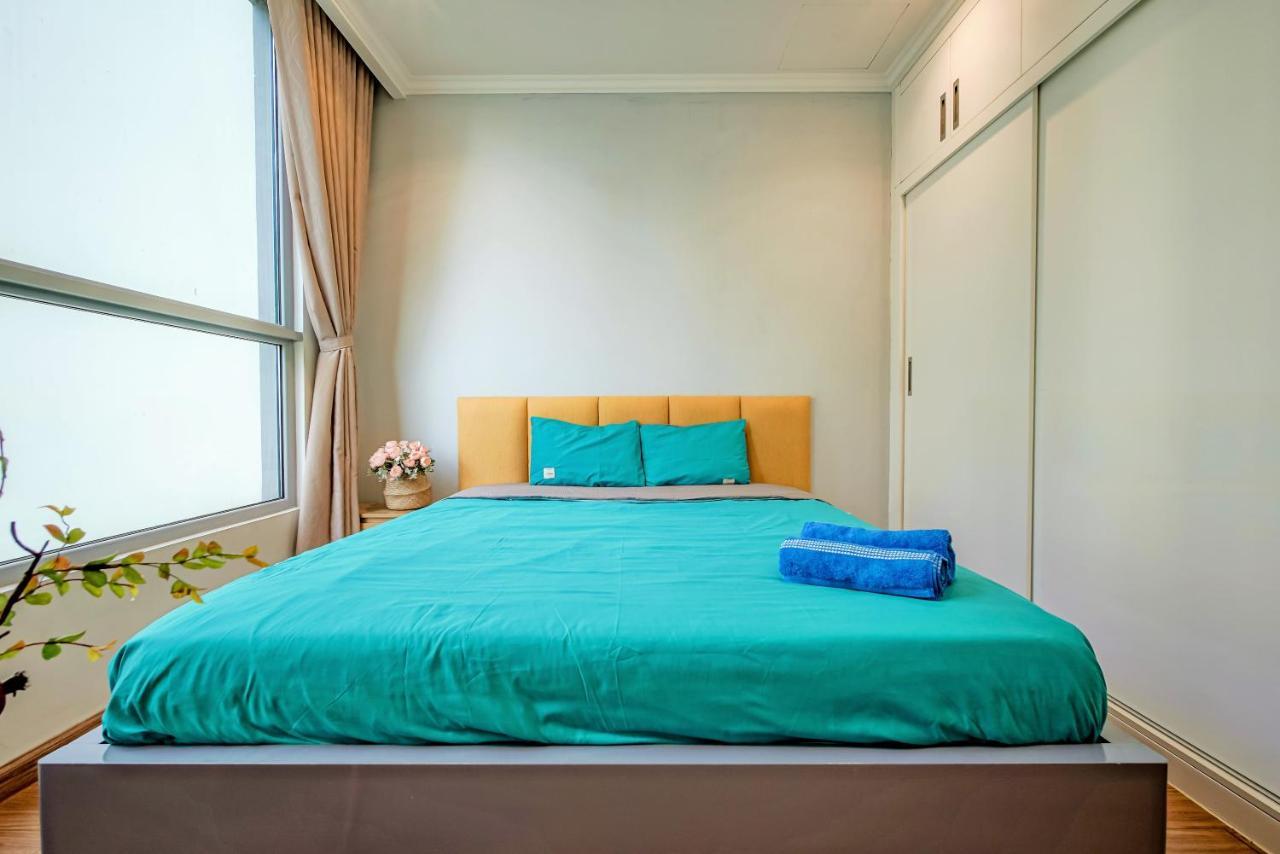 Moxy Hcmc Aparts - Vinhomes Central Park, Ice Rink Bandar Ho Chi Minh Luaran gambar