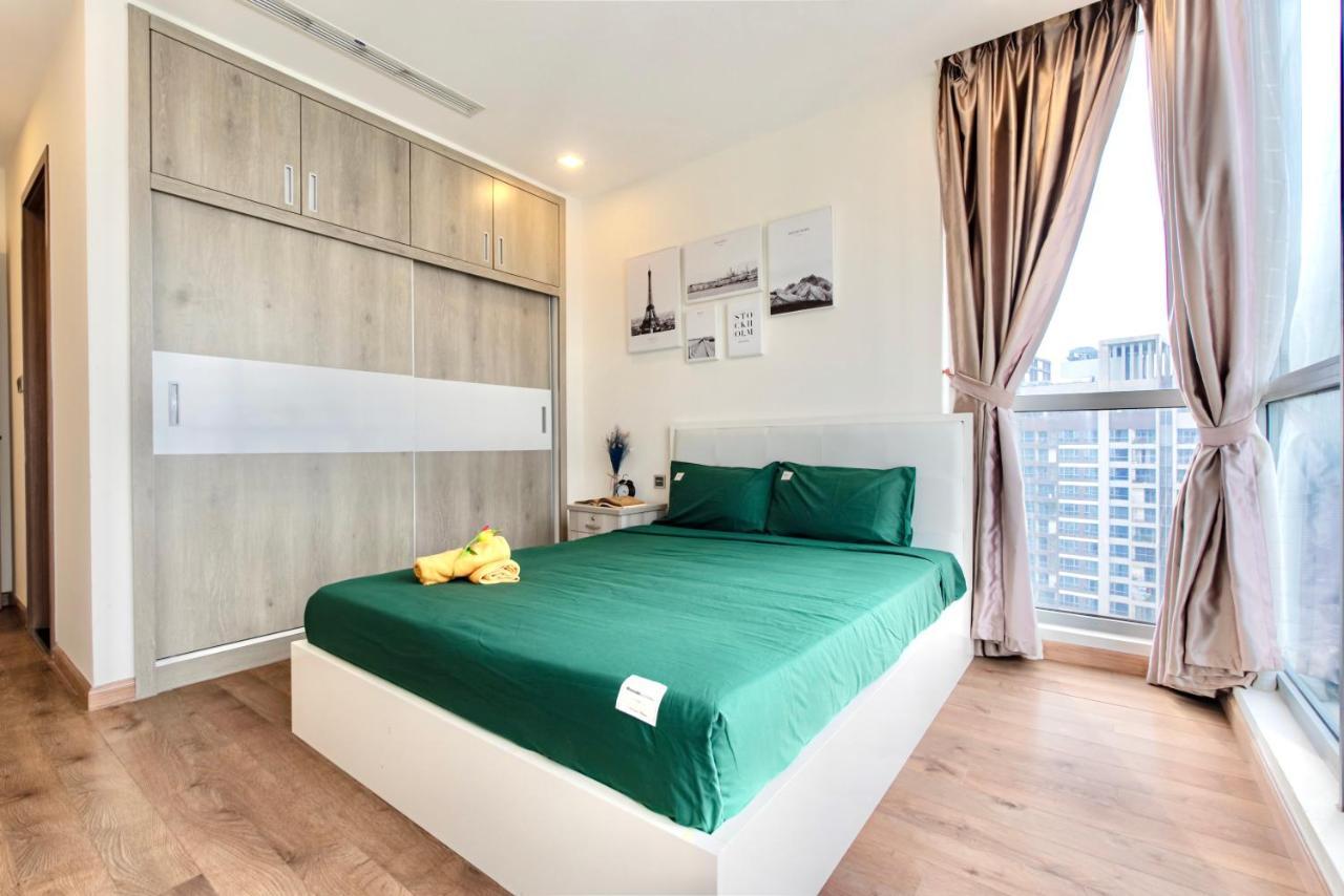 Moxy Hcmc Aparts - Vinhomes Central Park, Ice Rink Bandar Ho Chi Minh Luaran gambar