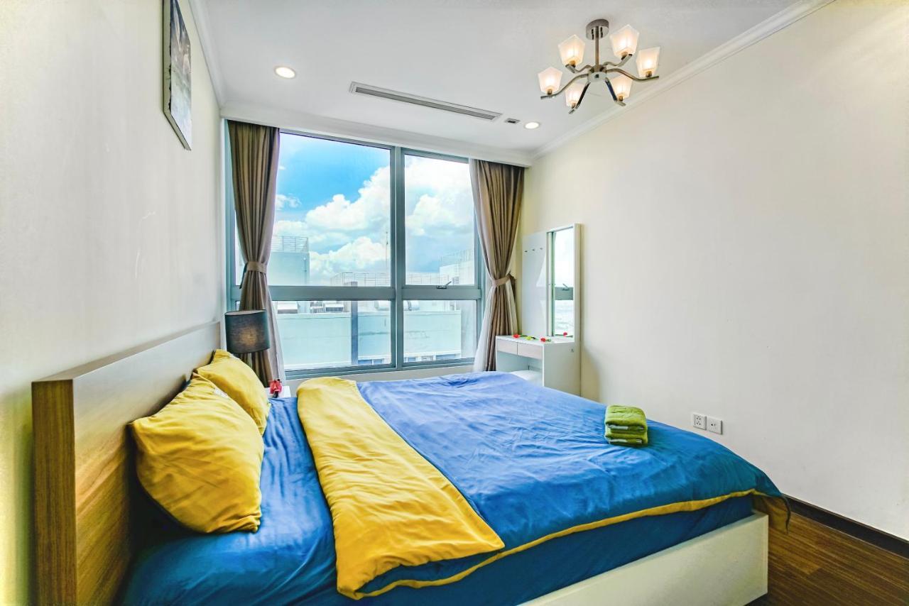 Moxy Hcmc Aparts - Vinhomes Central Park, Ice Rink Bandar Ho Chi Minh Luaran gambar