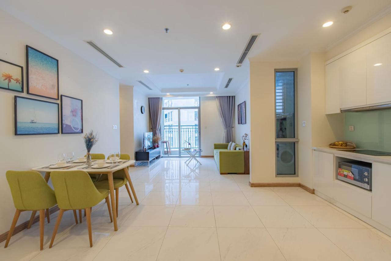Moxy Hcmc Aparts - Vinhomes Central Park, Ice Rink Bandar Ho Chi Minh Luaran gambar