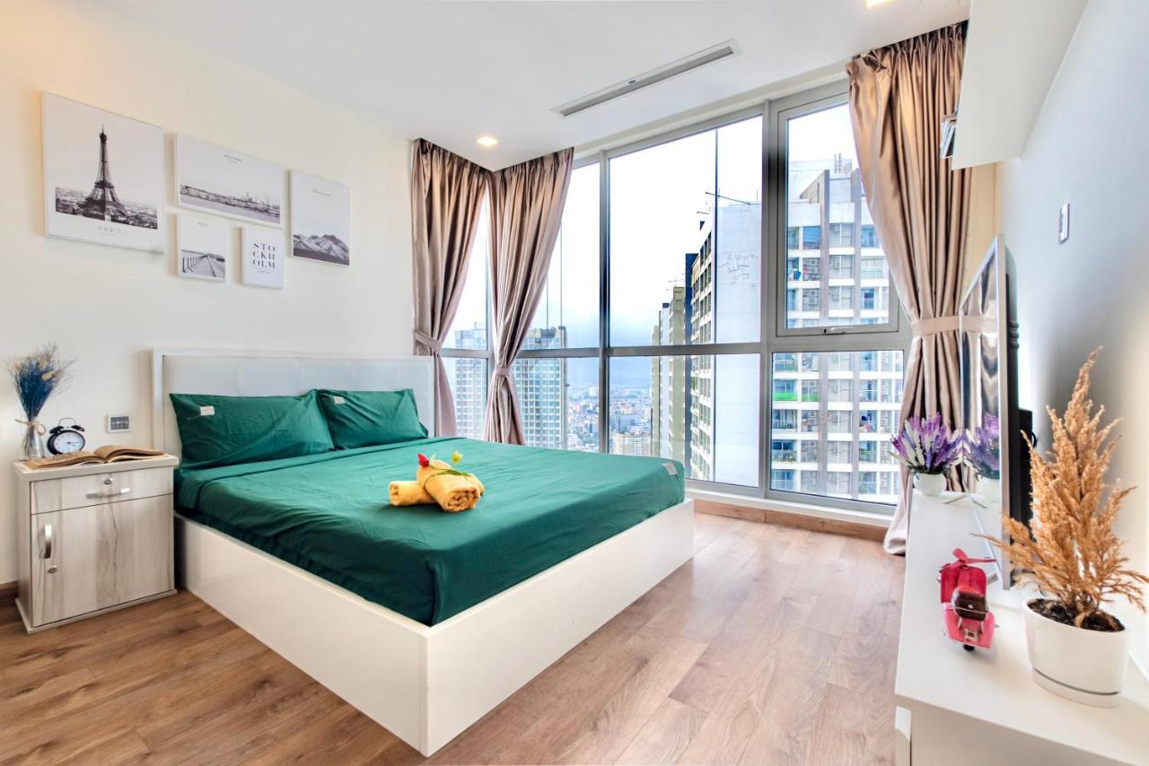 Moxy Hcmc Aparts - Vinhomes Central Park, Ice Rink Bandar Ho Chi Minh Luaran gambar
