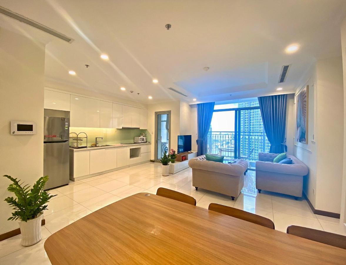 Moxy Hcmc Aparts - Vinhomes Central Park, Ice Rink Bandar Ho Chi Minh Luaran gambar